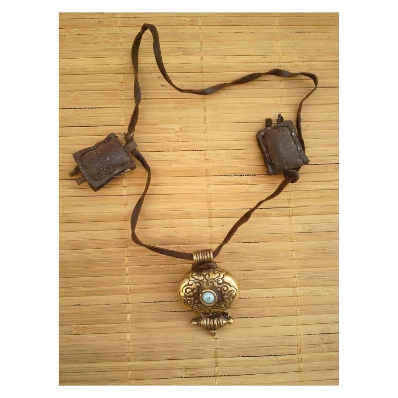 Pendentif Collier Tibétain Gao ou Ghau laiton