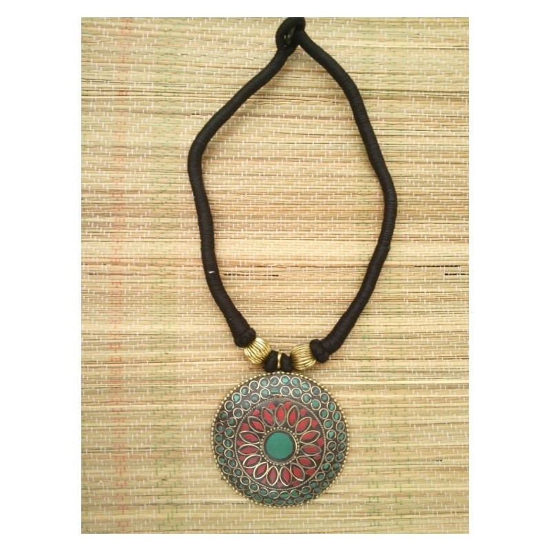 Collier Tibétain Rond en Turquoise et  Corail