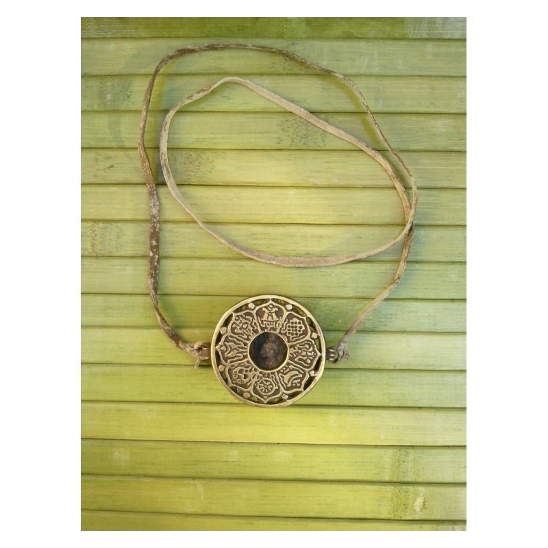 Pendentif Collier Tibétain Gao ou Ghau cuivre 4.4cm
