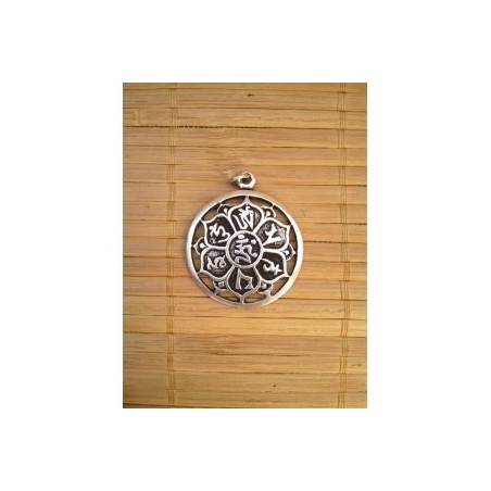 Pendentif Tibétain 3.4cm Mantra Aum