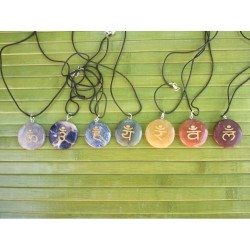 set de 7 pendentifs gravés pour chakras