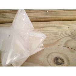 Etoile Merkaba en cristal de roche  51mm