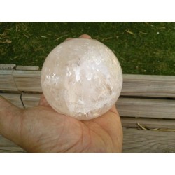 Sphère en Cristal de roche 79.5mm 695grs