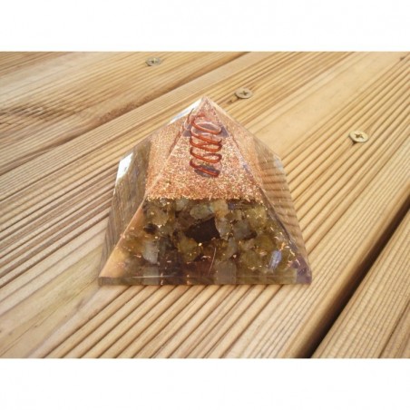 Orgonite Pyramide en Labradorite 70mm Orgonite Pyramide en Labradorite 70mm