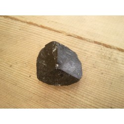 Pointe brute polie de Tourmaline noire 130grs 47mm