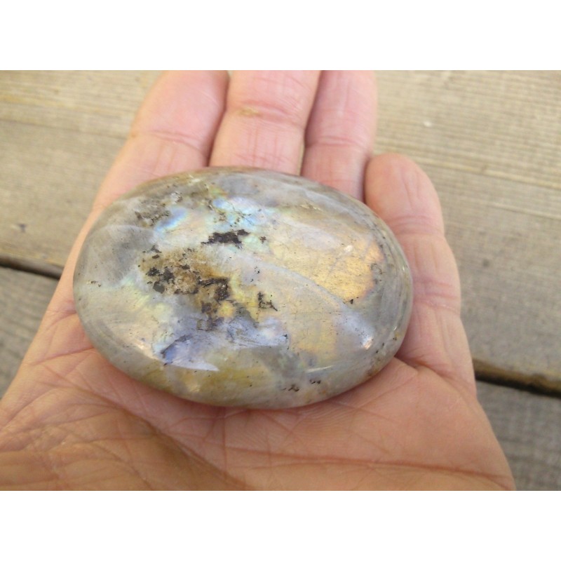 Galet en Labradorite 112grs 60.5mm