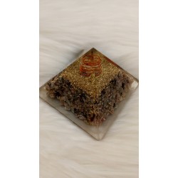 Orgonite Pyramide multi Tourmaline 75mm