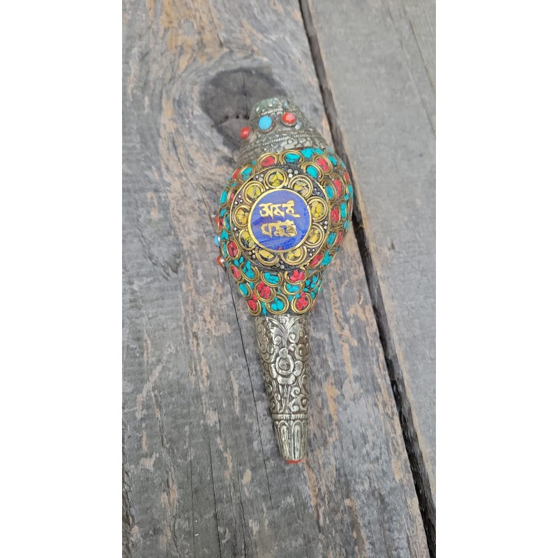 Conque ou Conche Tibétaine coquillage orné Turquoise 16cm