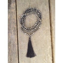 MALA TIBETAIN EN LABRADORITE noire ou Larvikite 8-8.5mm