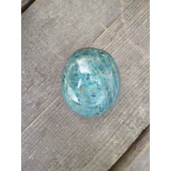 Galet en Apatite bleue 162grs 56mm