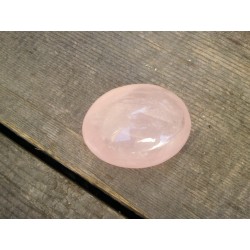 Galet Quartz rose 86grs 56mm