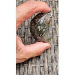 Lune en Lodolite ou Quartz Chaman (Garden) 57mm 73grs