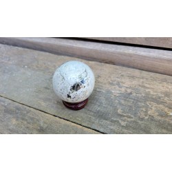 Sphère en Labradorite blanche ou Pierre de Lune 235grs 55mm