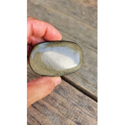 Galet plat d'Obsidienne dorée 100grs 74mm