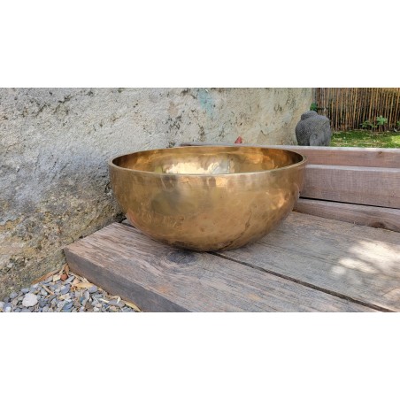 Bol chantant Tibétain 7 métaux 6670grs Bol chantant Tibétain 7 métaux 6670grs