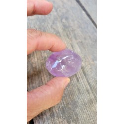 Galet en Améthyste 54grs 4.5cm