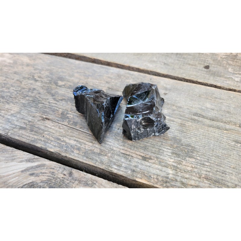 2 pierre brute d'obsidienne noire