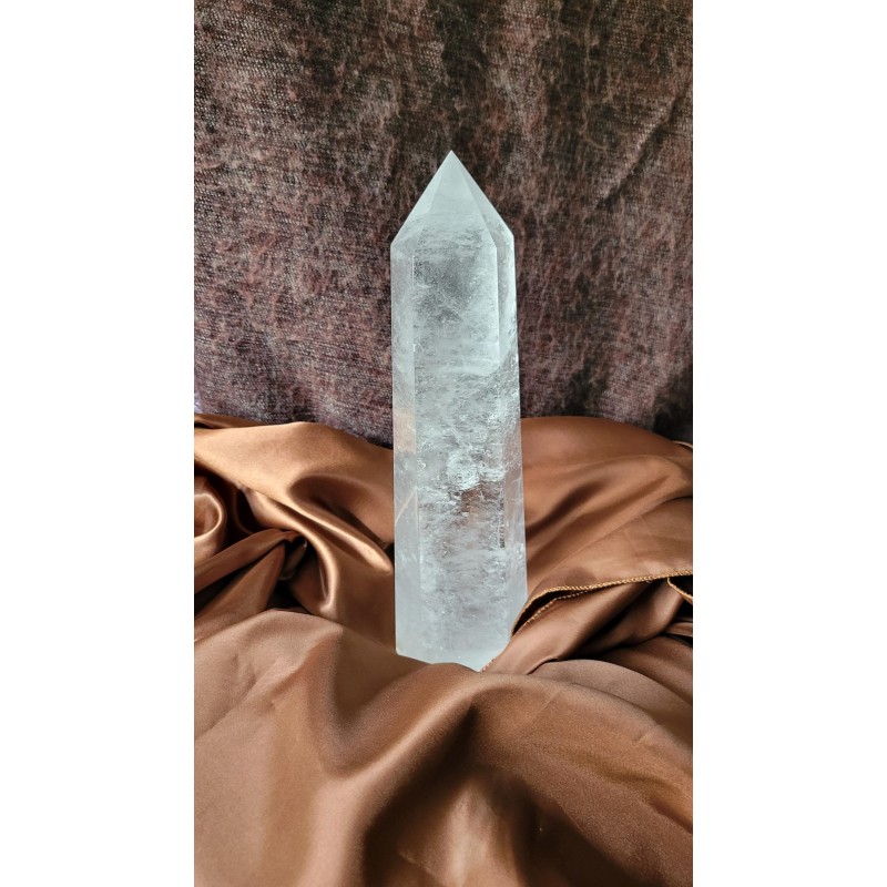 Pointe obelisque polie Cristal de Roche 2430grs 30.5cm