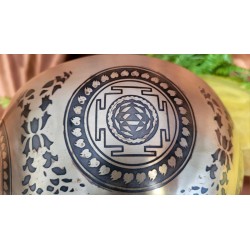 Bol chantant Tibétain 7 métaux 1173grs Lingam gravé