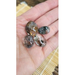 50grs de Galets en Quartz Chamane Lodolite