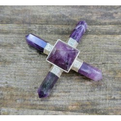 Générateur d'énergie Pyramide en Améthyste