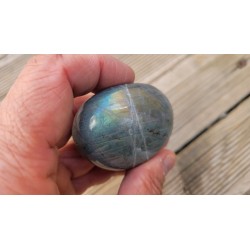 Galet en Labradorite 98grs 54mm