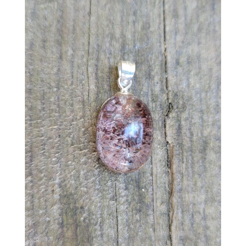Pendentif goutte en Lodolite ou Quartz jardin