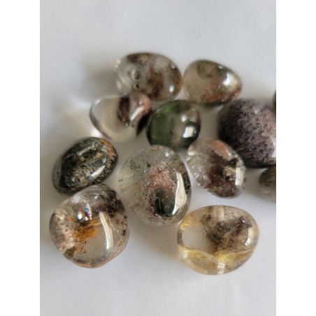 50grs de Galets en Quartz Chamane Lodolite