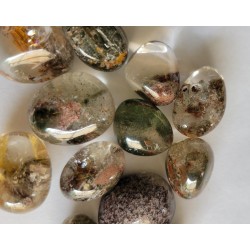50grs de Galets en Quartz Chamane Lodolite