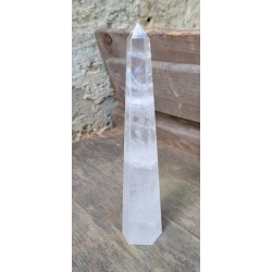 Pointe obelisque polie Cristal de Roche 335grs 20.3cm